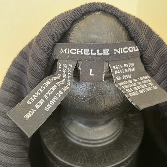BNWOT Michelle Nicole of New York BLACK sweater zip up - Picture 5 of 5